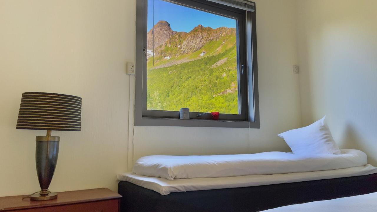 Lofoten Red Villa Laupstad Экстерьер фото